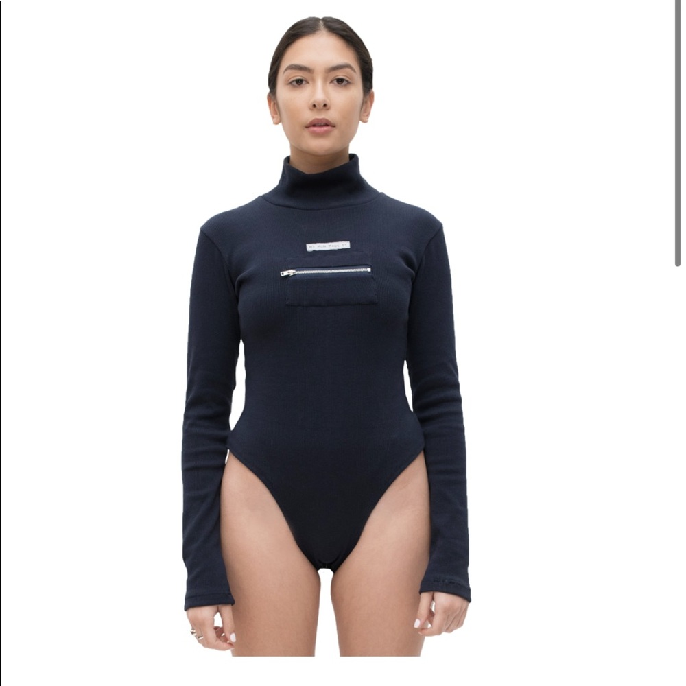 My Mum Made It
KNIT RIB TURTLENECK BODYSUIT